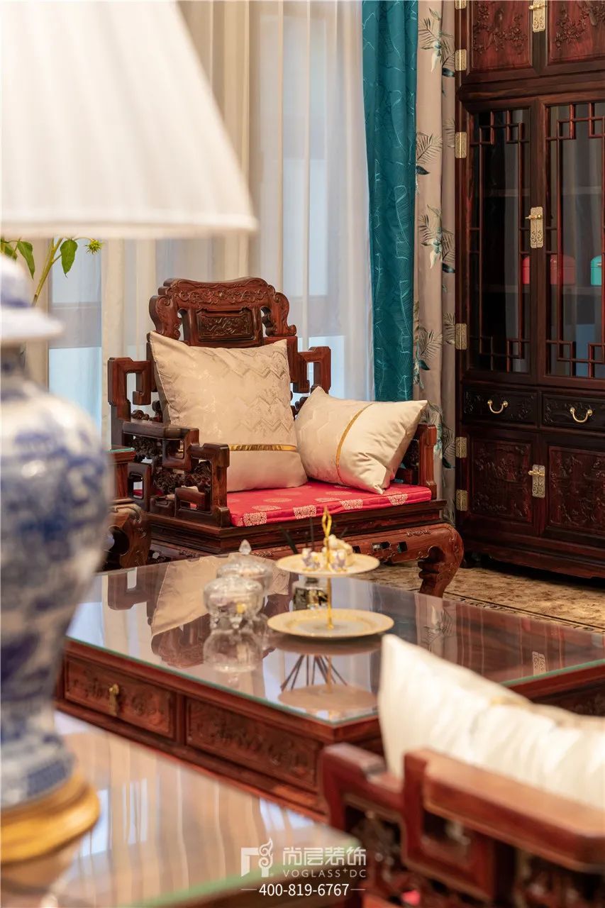 客厅不要电视，衣帽间放到地下，中式与法式混搭，我居然觉得很香...-26