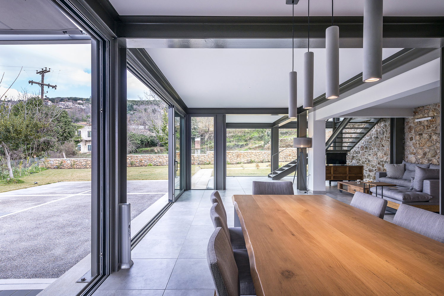 希腊山间住宅的现代钢结构玻璃延伸-18