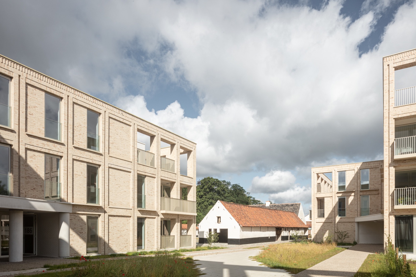 Hutsepotstraat:54 套公寓丨比利时丨WES architects-4