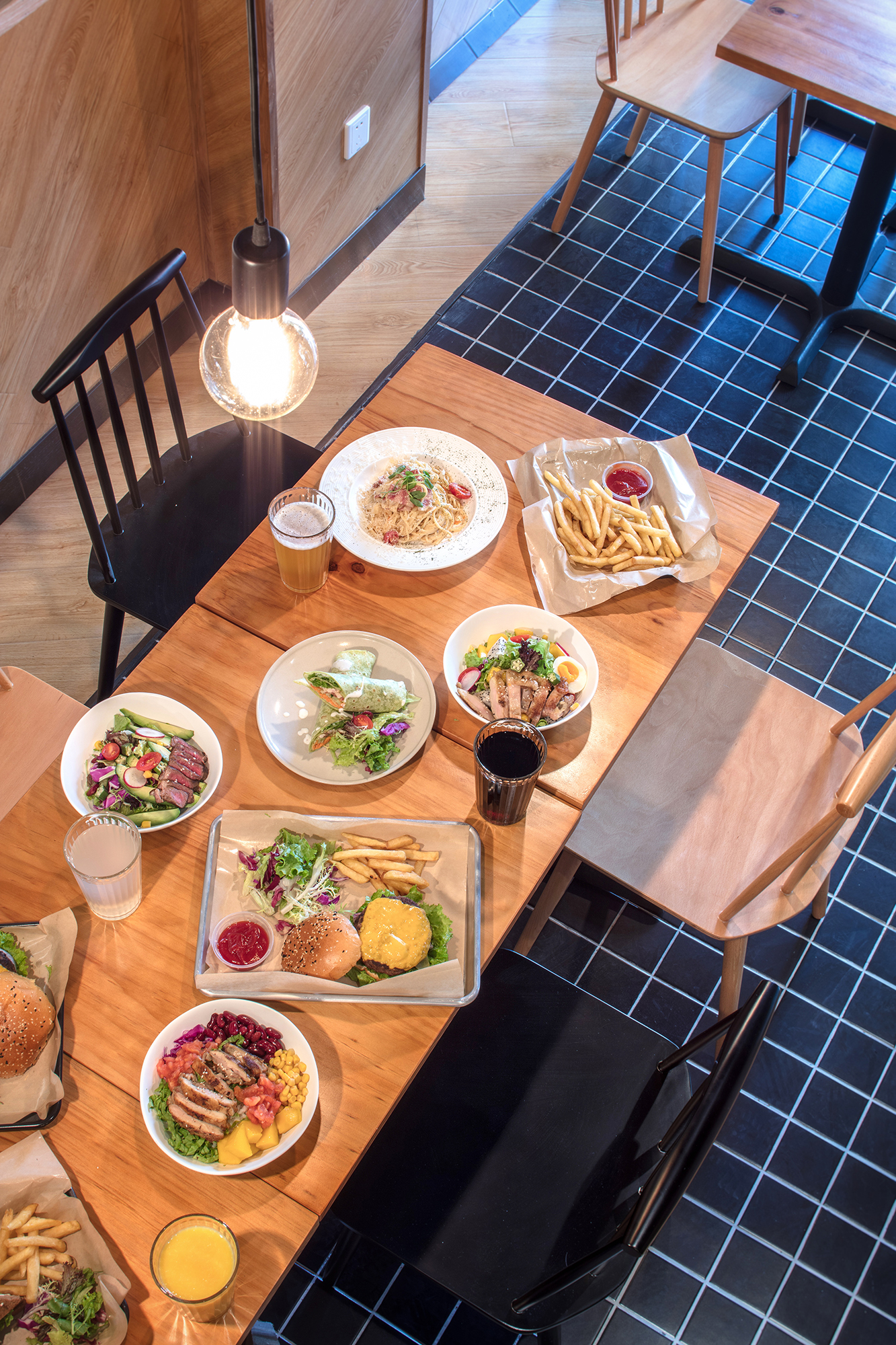 杭州上城区罗德轻食餐厅，百平米精致空间-2