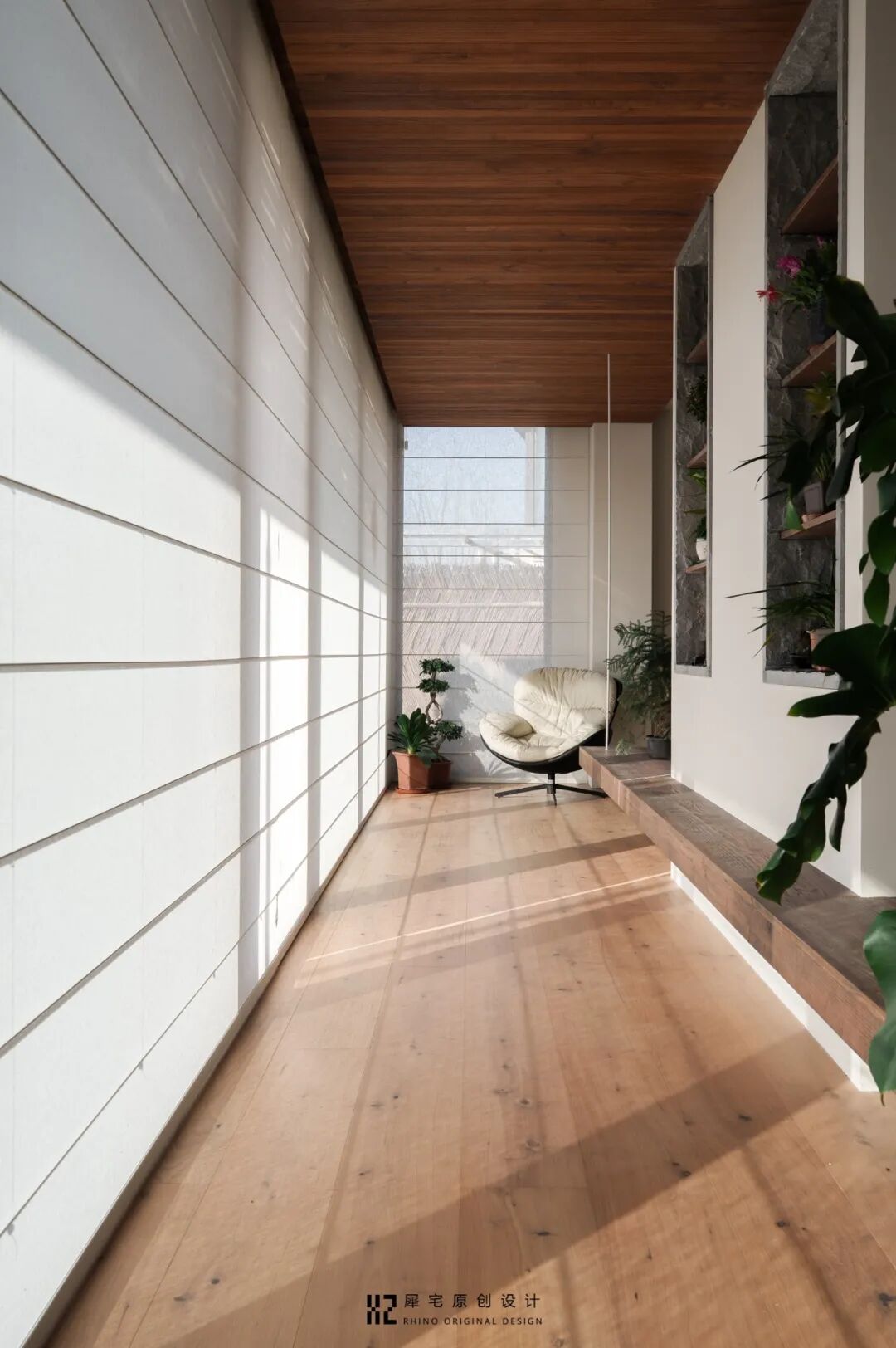 天井重构+楼梯移位，装下三代人的理想生活-48