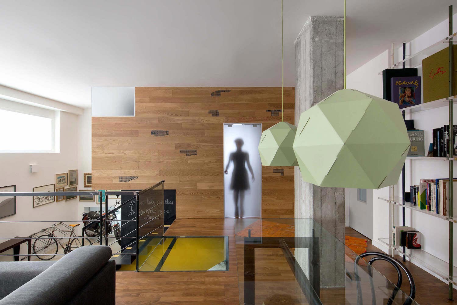 多彩空间中的黑色攀岩墙——意大利都灵 Studioata 设计案例-7