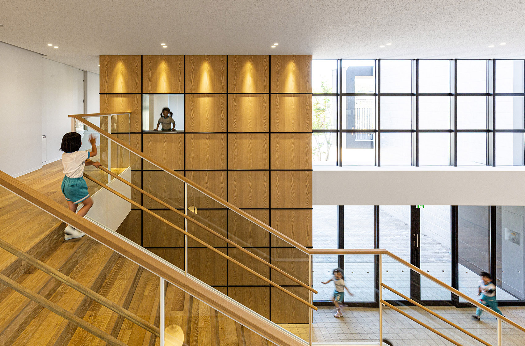 EZ托儿所,日本 / HIBINOSEKKEI + Youji no Shiro + KIDS DESIGN LABO-15