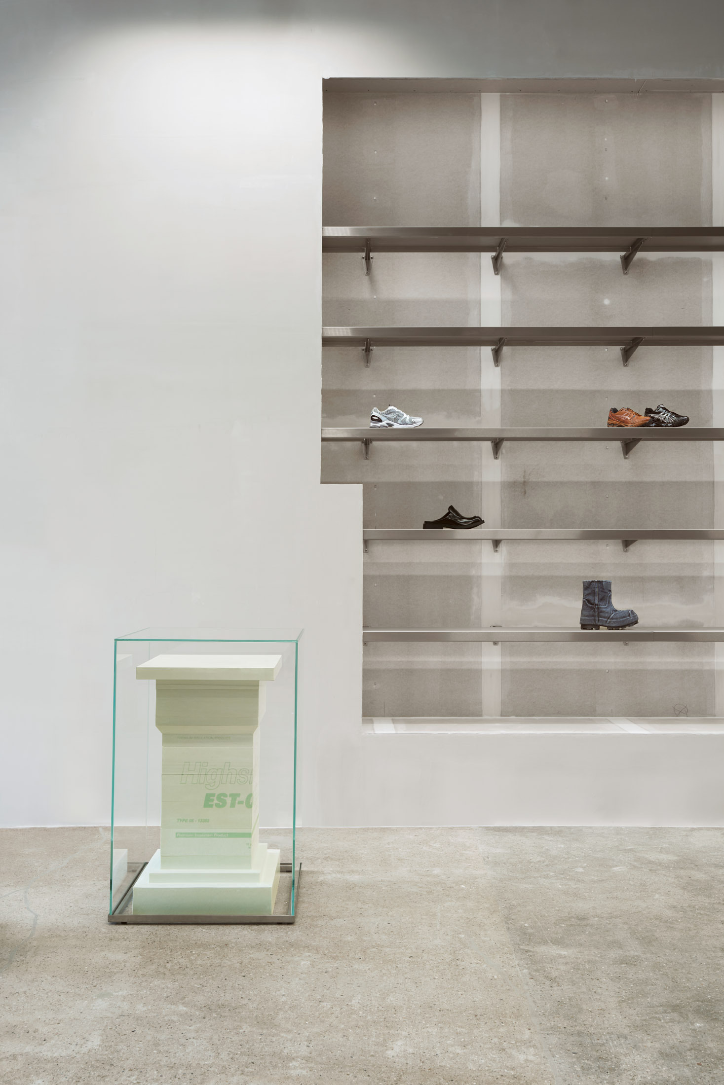 Highsnobiety 菩提树下大街店丨德国柏林丨VAUST Studio-19