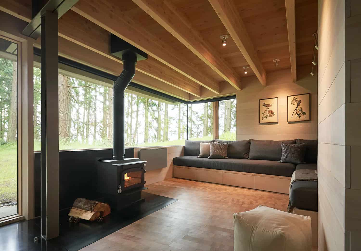 An intimate retreat tucked into a forest overlooks serene Puget Sound-13