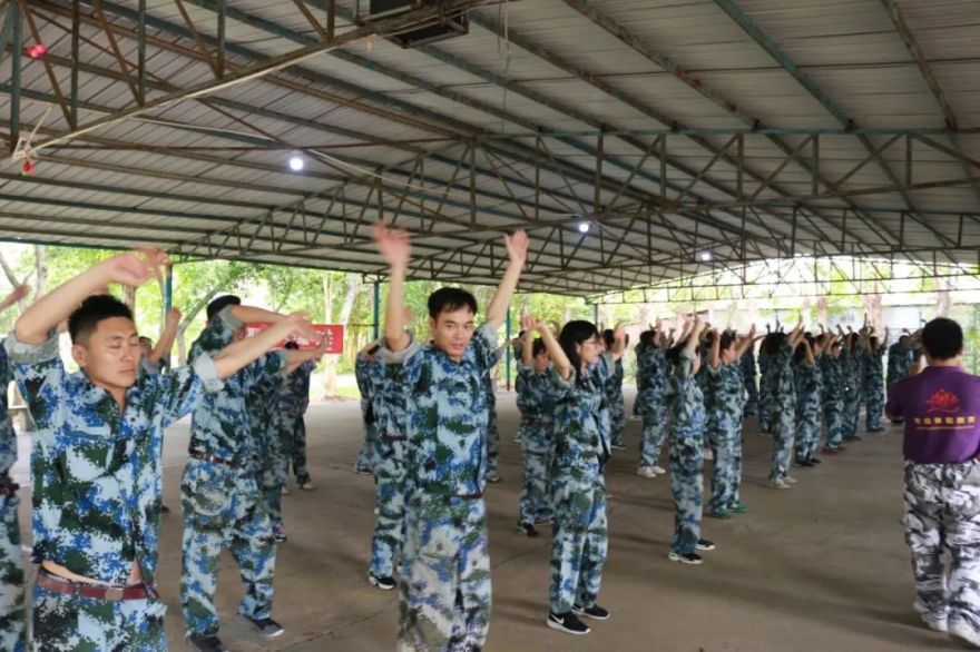 广州钛马赫别墅家装“潜能”拓展训练-24