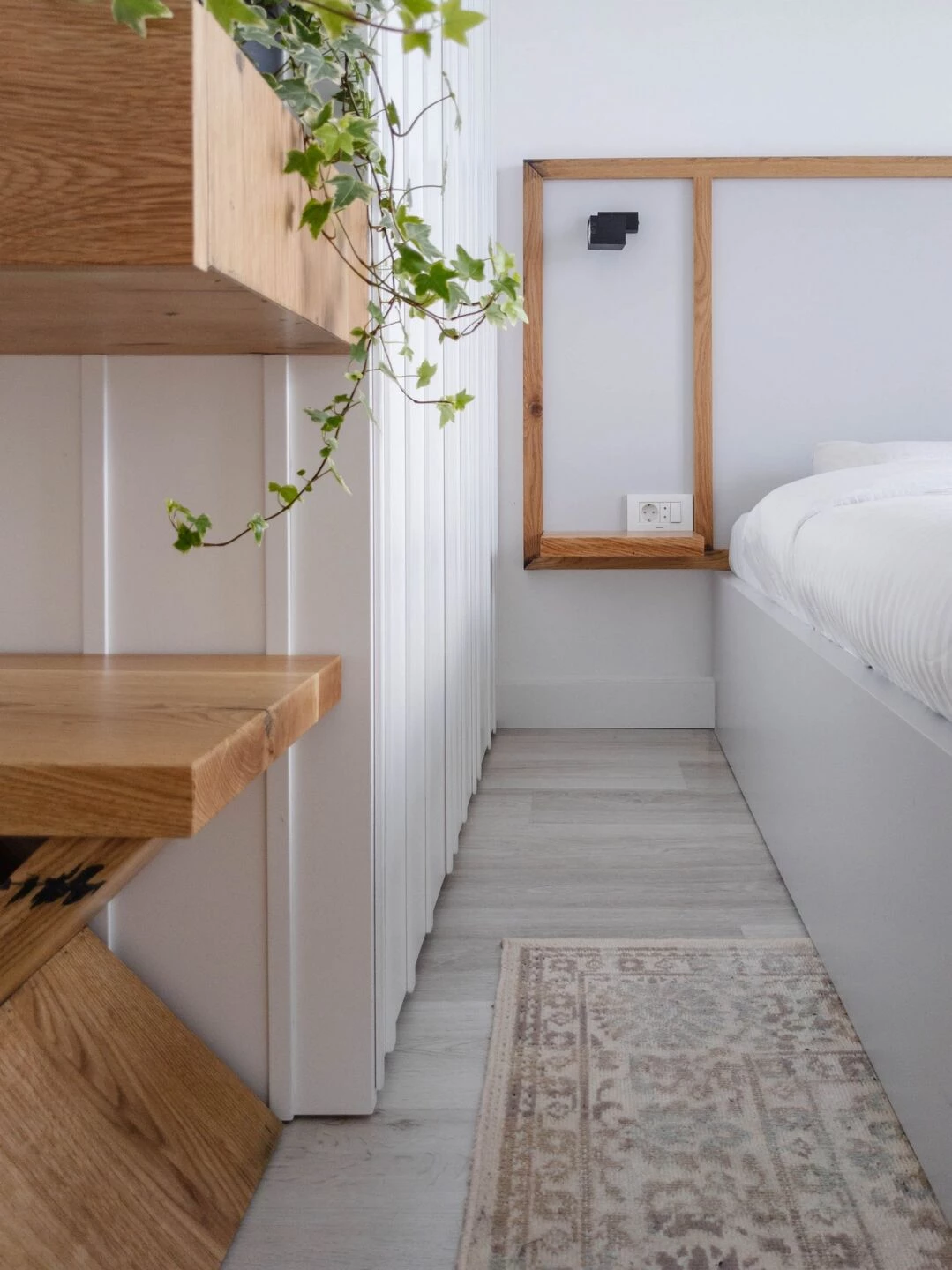 逃离现实的黑色厨房·Rozë 公寓丨普里什蒂纳-39