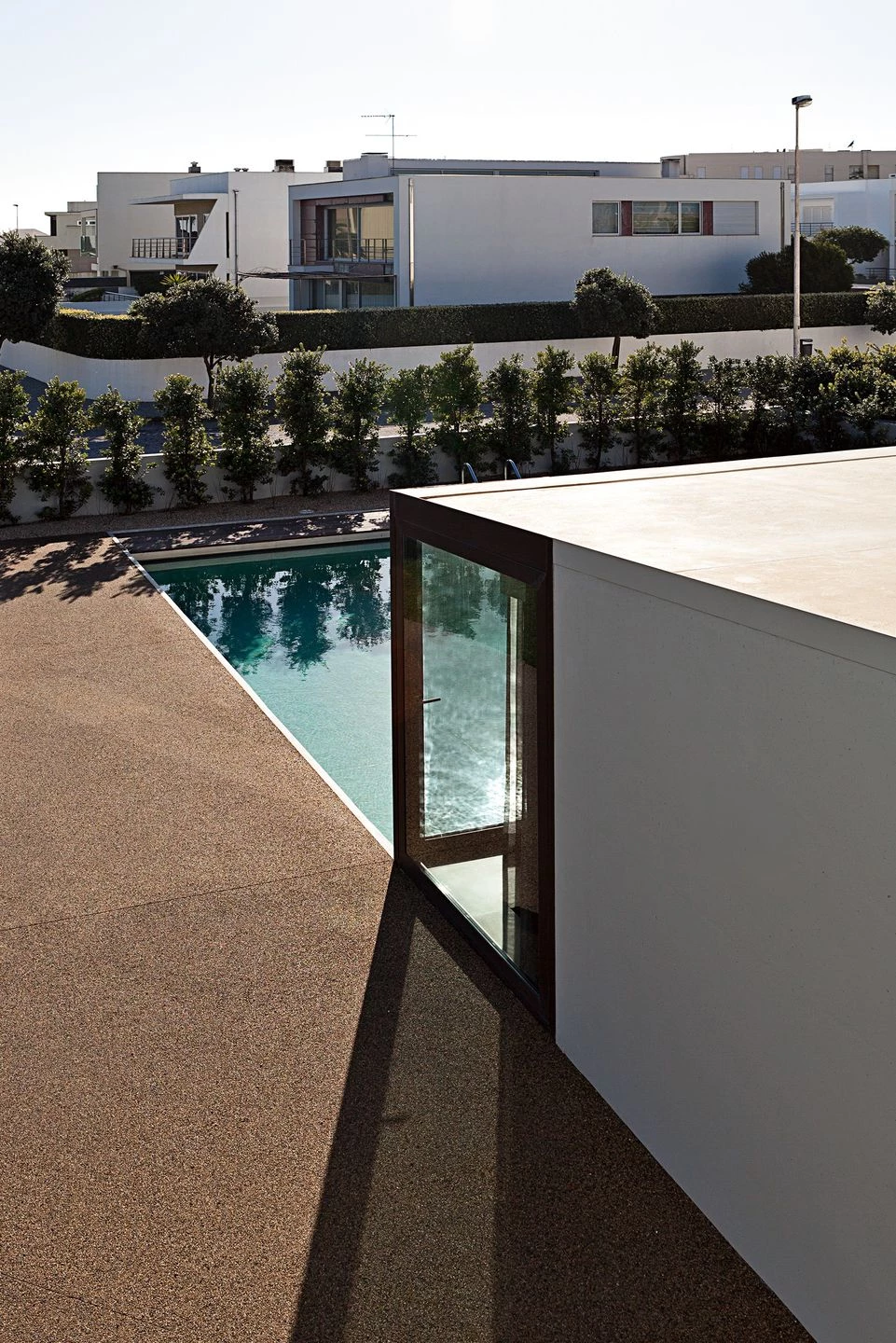 城市之家的现代解析 | 私密与公共的完美融合-13