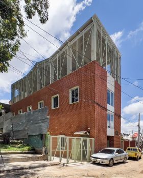 Plantando Semillas 社区中心丨危地马拉丨Taller ACÁ