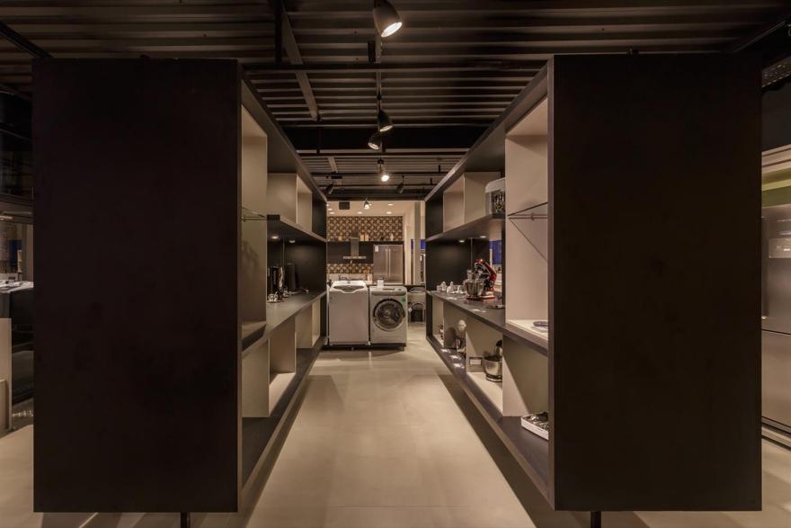 巴西工业风商业空间设计-6