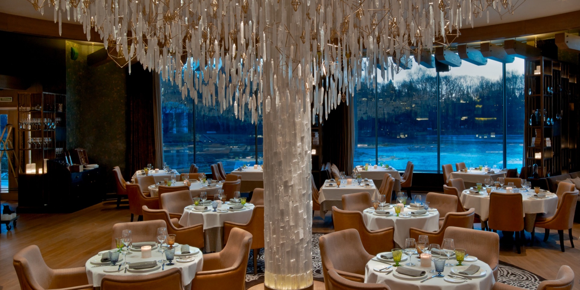 Il Lago Dei Cigni Restaurant, St. Petersburg-6