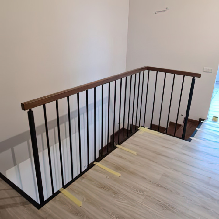 带格栅围栏的定制楼梯  格拉迪乌斯丨Gradius（乌克兰）-5