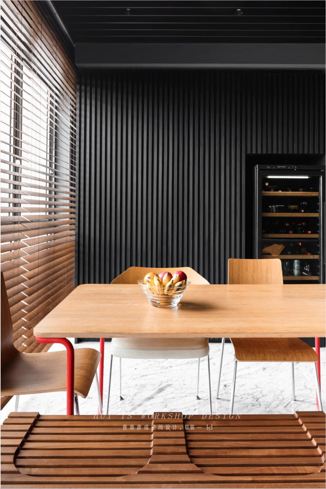 极简黑白灰,打造新闻记者的宁静放松空间-17