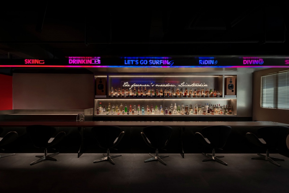 GUTS 酒吧丨中国杭州丨琢磨设计 ZUOMODESIGN-24