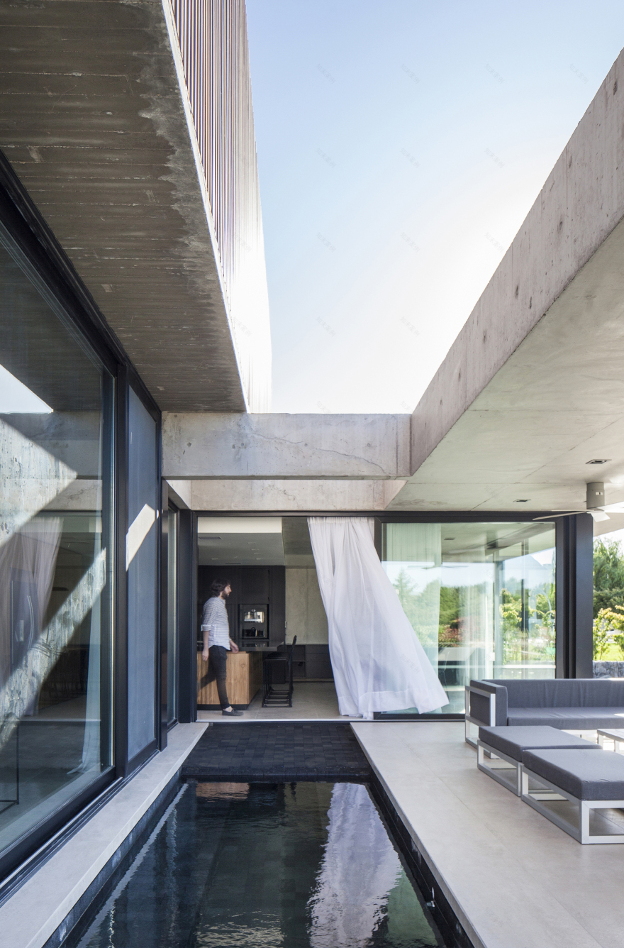 Sukkha House 别墅设计-11