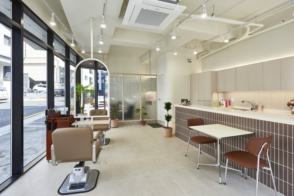 12 坪美容室简约设计 突显空间美感-3
