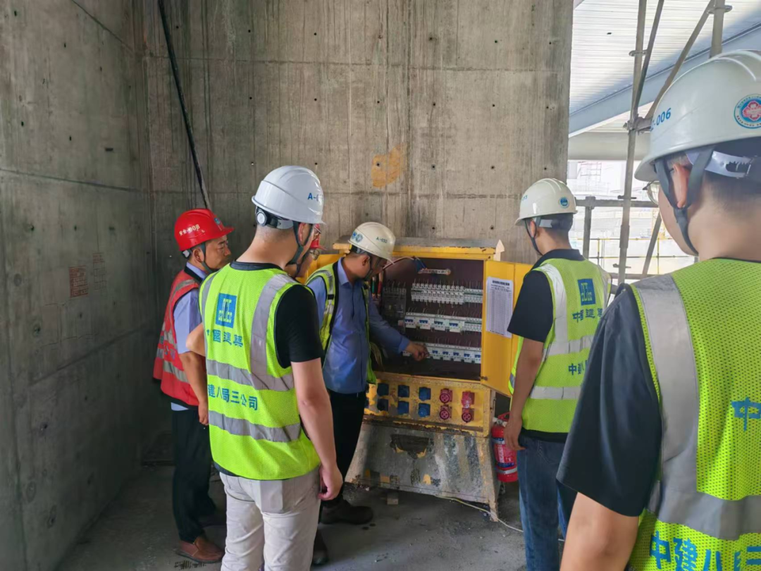 打造浦东金色中环新标杆！上海集成电路设计产业园集辰中心二期平台项目主体结构顺利封顶-76