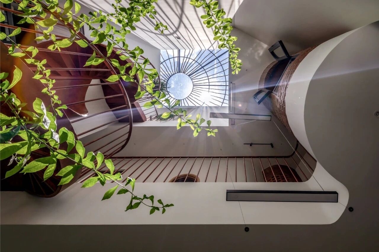 把房子扭成“Z”字，在闹市中心安了个会呼吸的家-8