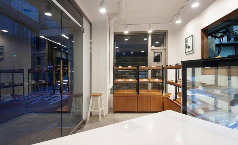 7 坪小空间，打造高效简洁烘焙店-6