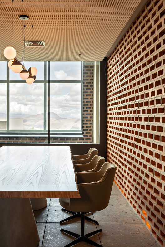 巴西 ChatPay Office 的现代简约设计丨Play Arquitetura-20