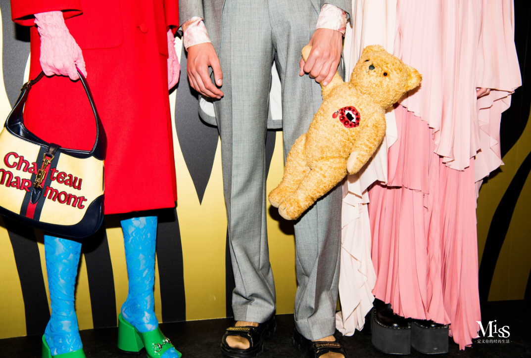 古驰 2019 早春秀 | 死亡与浪漫的奇妙融合-33