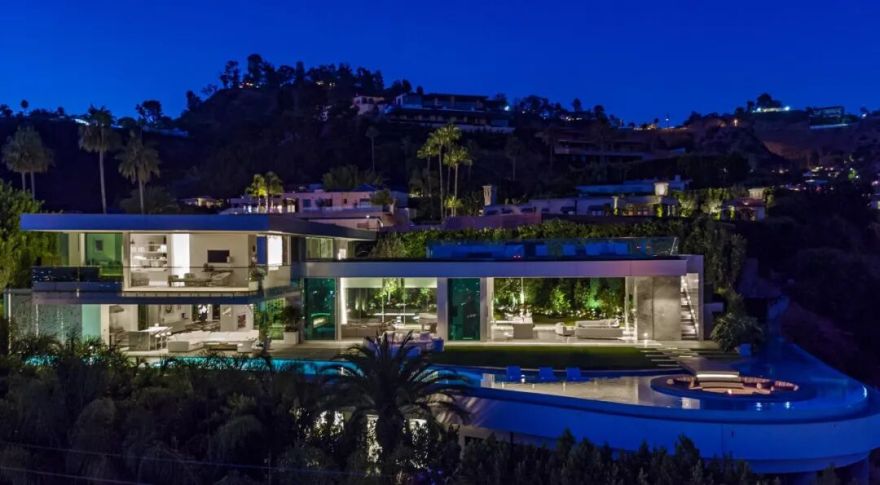 日落大道之上的现代奇迹:RobinDrive极简主义宅邸-62