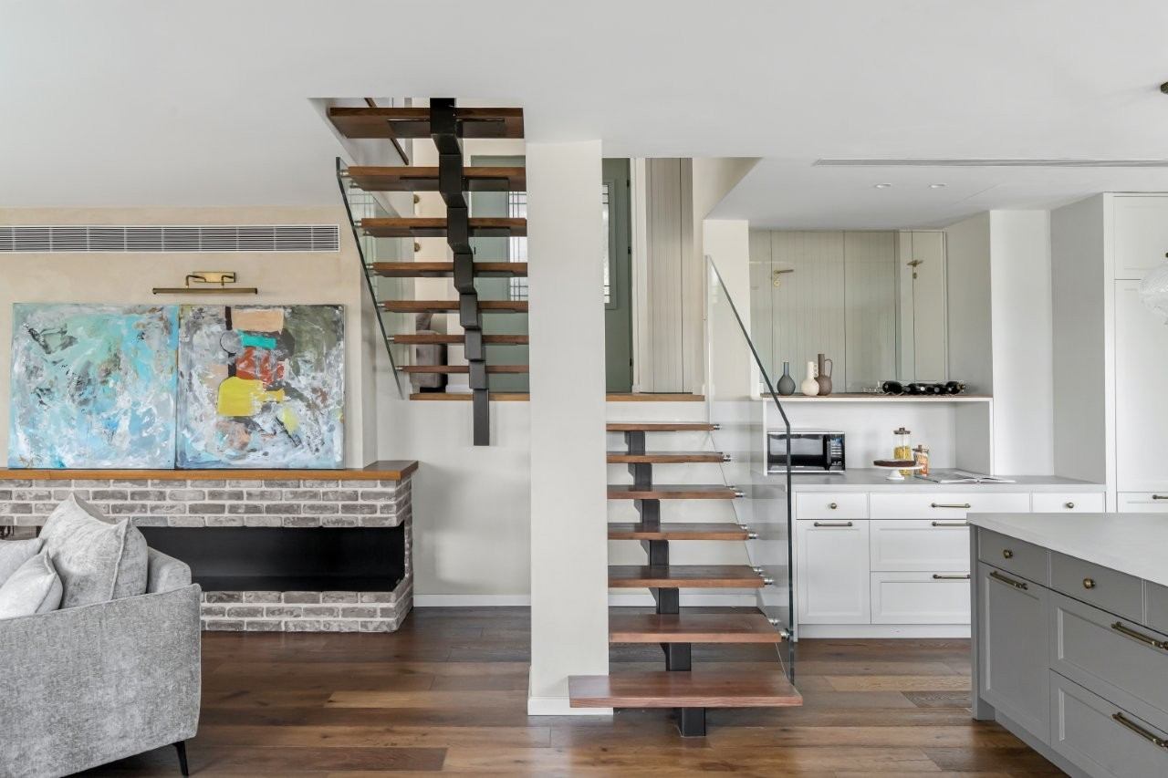 A Home that Honors the Past While Moving into the Tuture-6