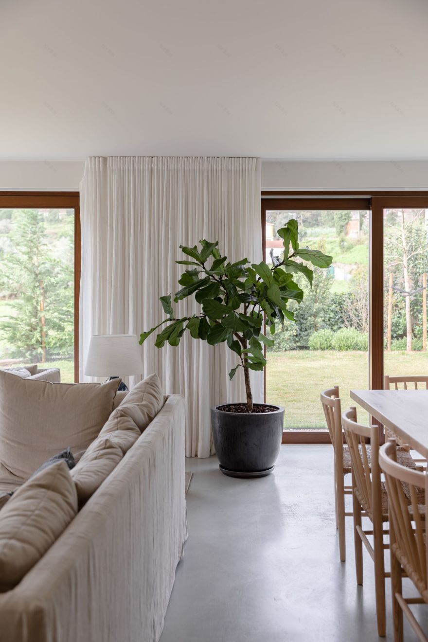 兰霍拉斯的房子丨葡萄牙丨Vasco Lima Mayer-31