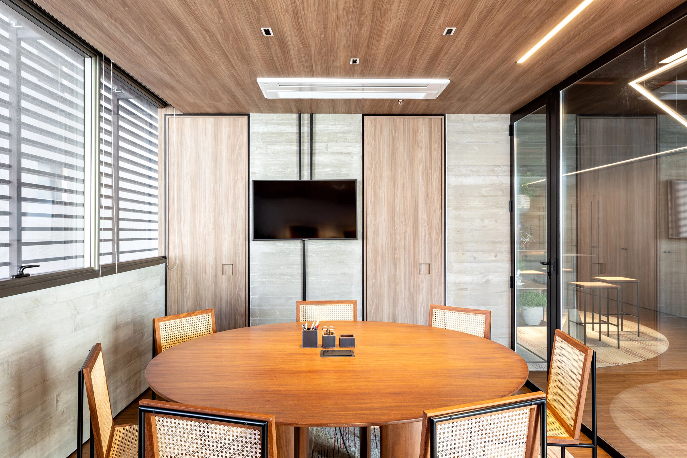 巴西圣保罗 SENALBA 办公室，木质与混凝土打造舒适工作空间-18