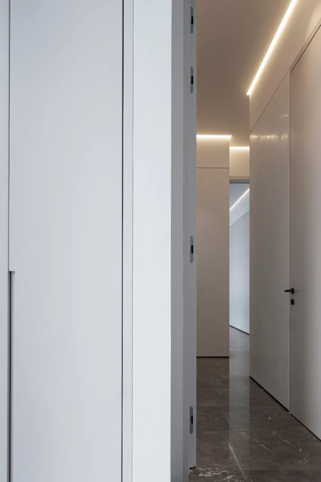 南京时尚与质朴的居住空间丨中国南京丨千行设计-48