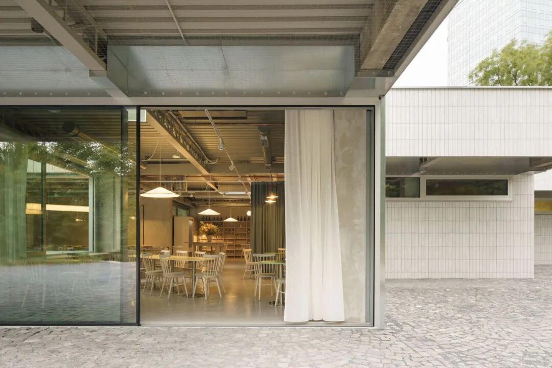 费迪南德餐厅（Bistro Ferdinand）丨斯洛伐克布拉迪斯拉发丨新租设计（未明确具体主体）-46