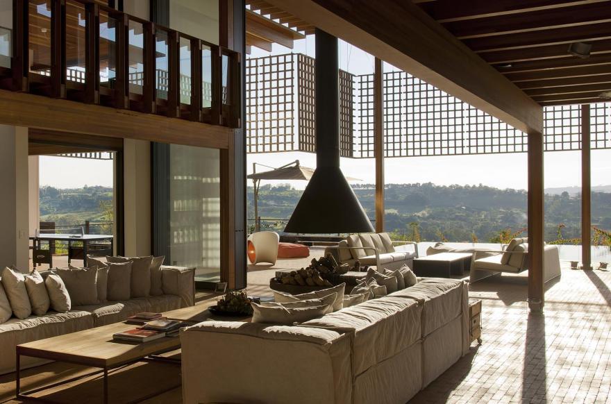 巴西 Casa Baroneza | 木结构与自然和谐共生的住宅设计-12