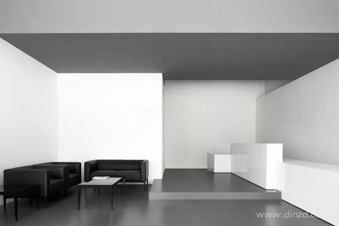 叛逆者 JYC 服饰办公空间 | 几何美学与功能性的完美融合-28