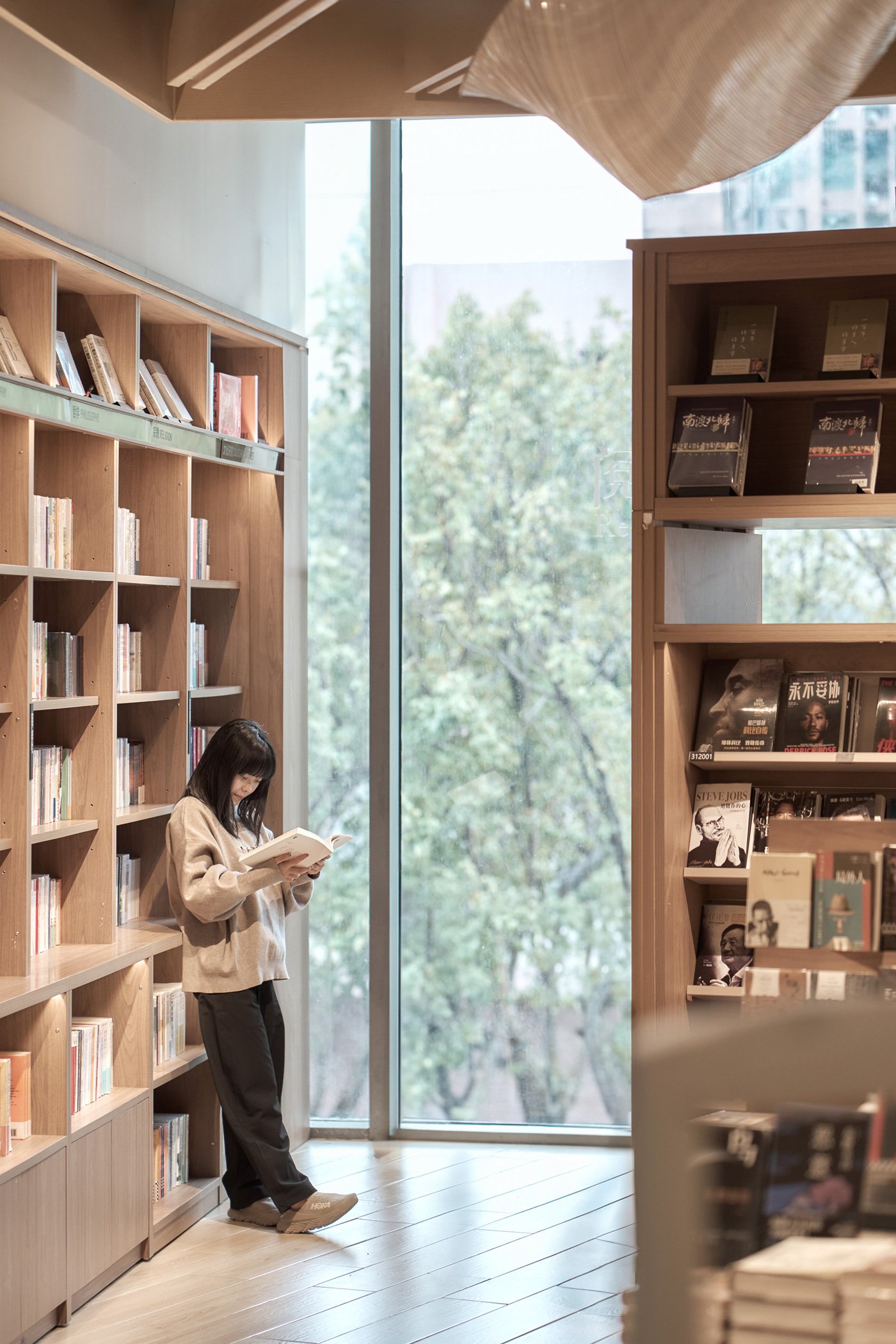 Jamie 專欄 #116｜從閱讀角落到城市文化的靈魂所在：書店場域的型態演變與觀察 — Hey!Cheese-3