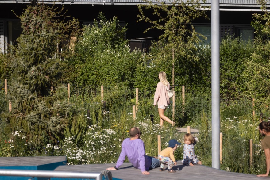 丹麦哥本哈根 Smedetoften 社区广场的现代复兴丨1:1 Landskab-7