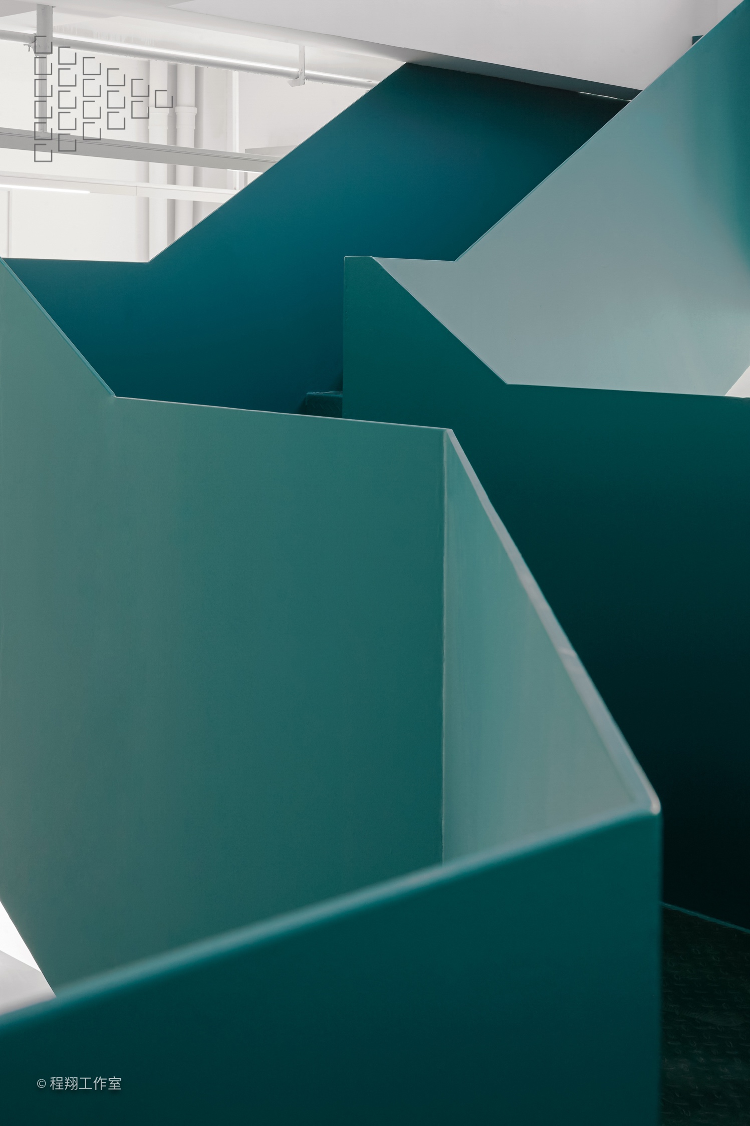 至美青绿遇姜黄,蜿蜒曲折舞线条丨否则-10