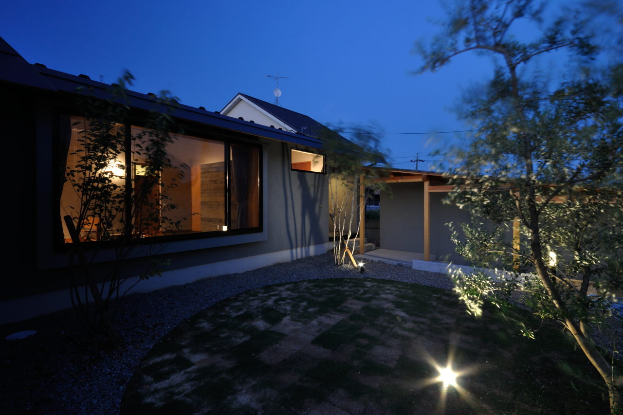 日本基富最小住宅设计 自然元素与工业风格完美融合-20