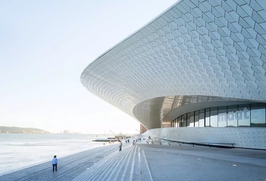 葡萄牙 AL_A 博物馆,艺术与科技的融合-13