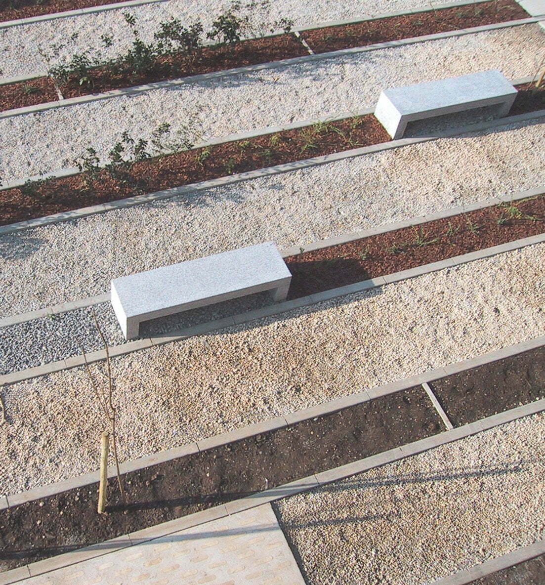 代表林荫道 绿色种植区（注：由于stanovanjska soseska和zeleni gaj可能是特定语境下的专业或地区性表达，这里是基于字面的大致翻译，可能需要更多背景信息来确保完全准确） 丨Bevk Perović arhitekti-7