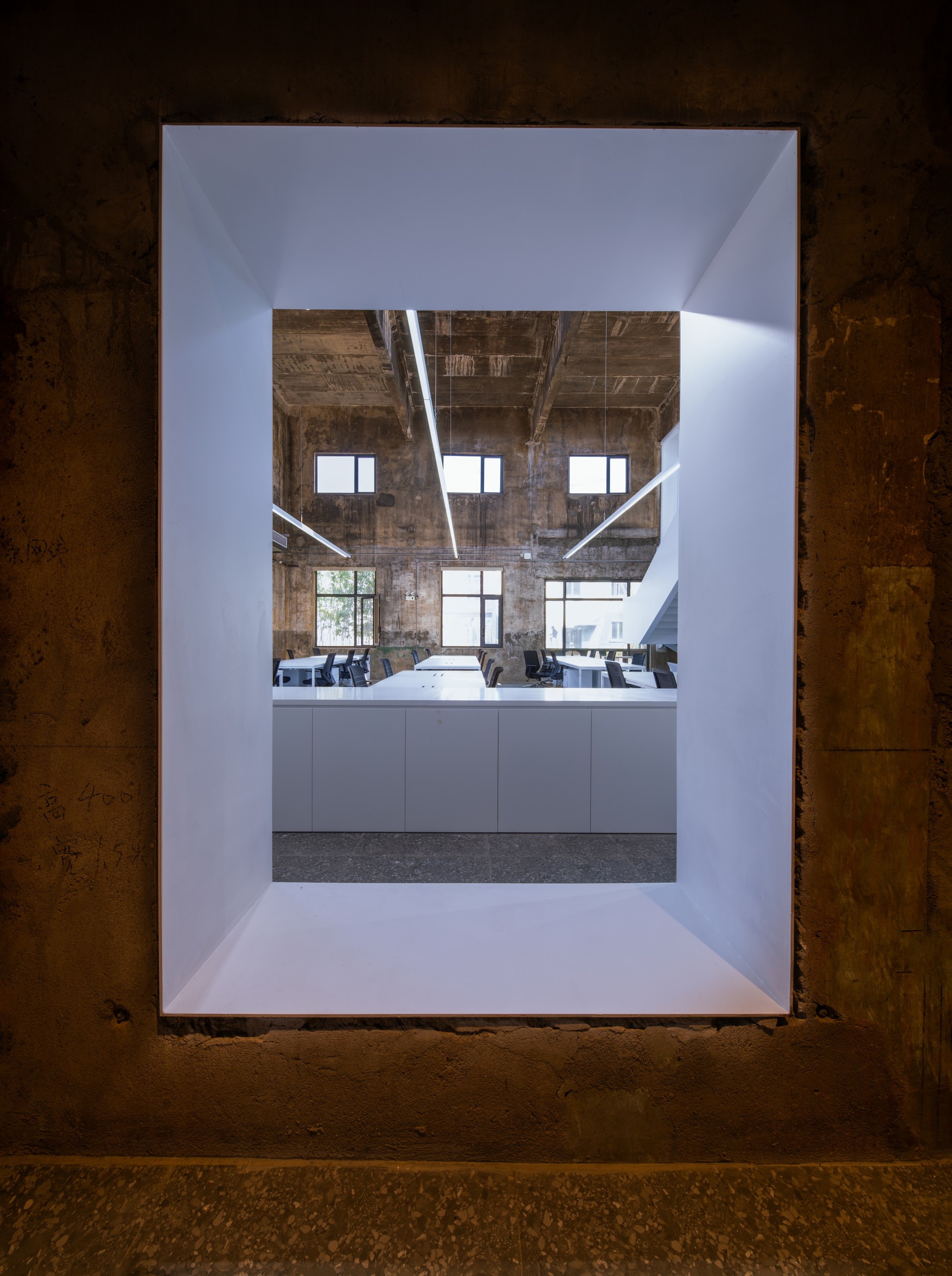 武汉梁友红坊艺术社区 UAO 办公室设计 | 旧厂房的现代新生-35