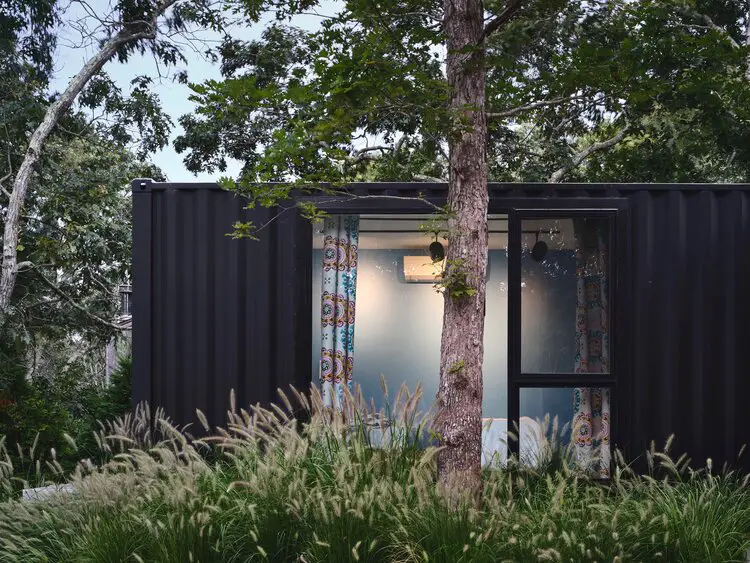 Cette immense maison container à l’intérieur design a été construite en deux mois seulement !-9