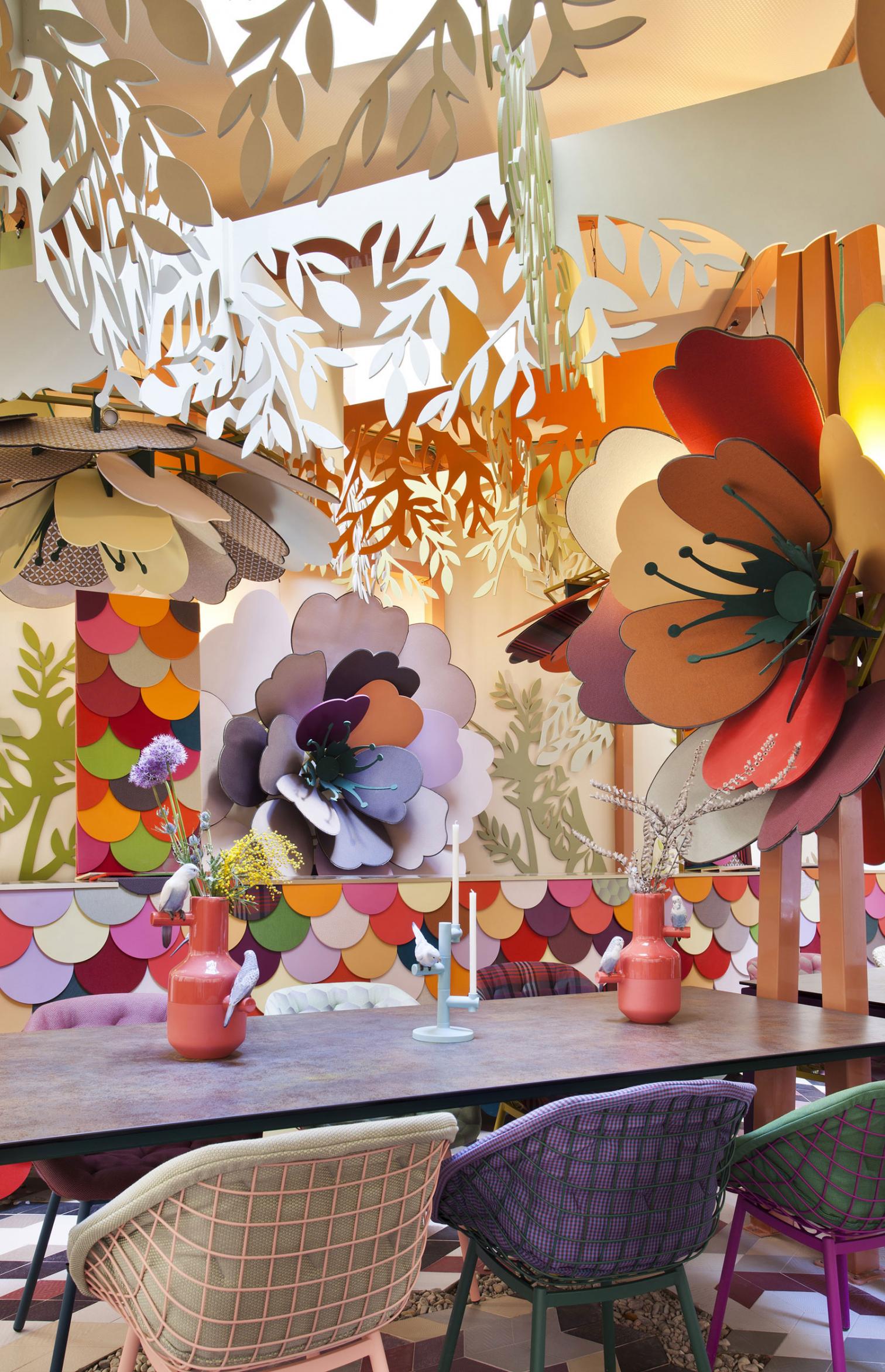 Sunbrella 在 Casa Decor 的“大花卉”空间-2