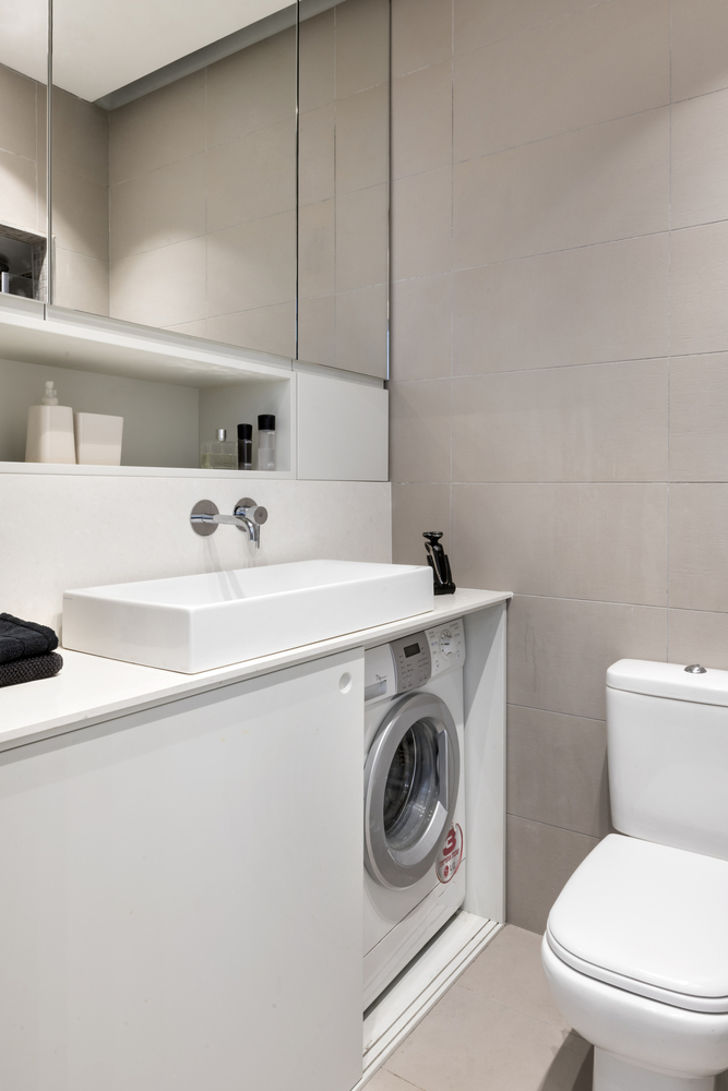 特拉维夫 44 平米公寓,深色设计诠释小空间魅力-78