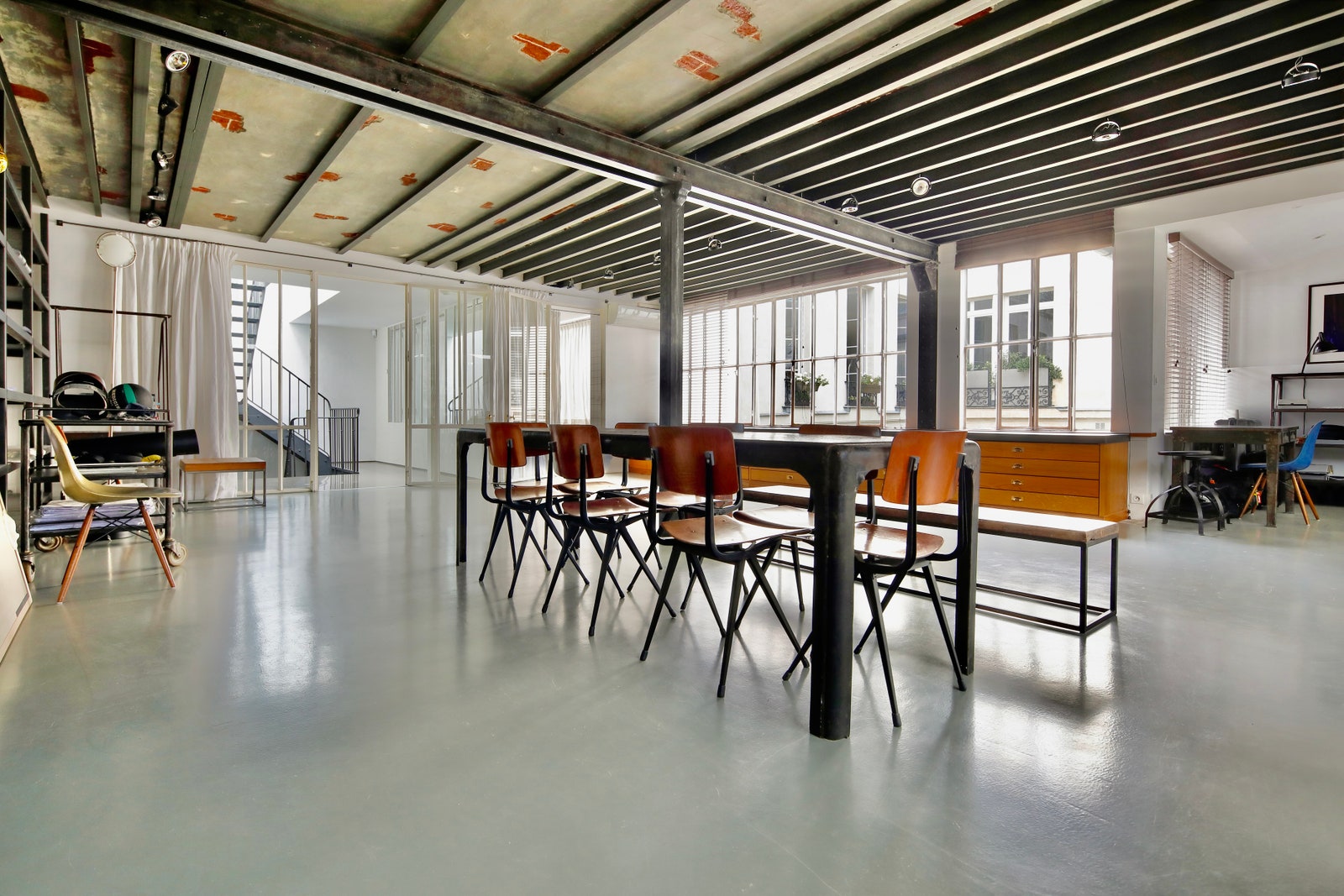 巴黎圣日耳曼区，Andrée Putman 豪华阁楼出售-7