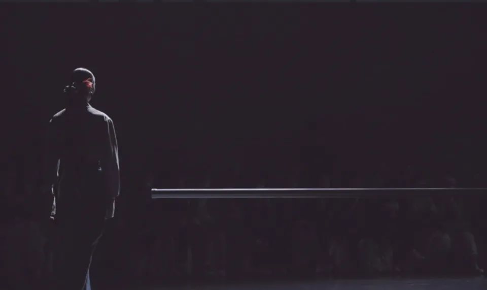 失衡针 · 建筑与时装的科技艺术碰撞丨中国上海丨好似飞行-28