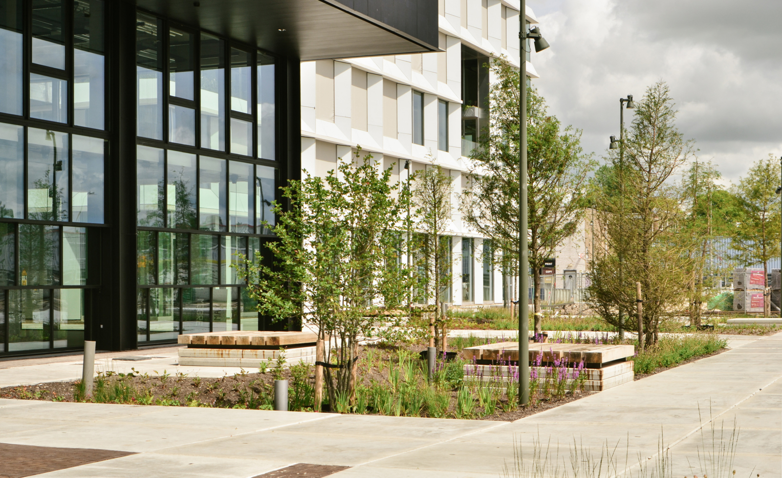 
					Max & Moore - Amsterdam				-3