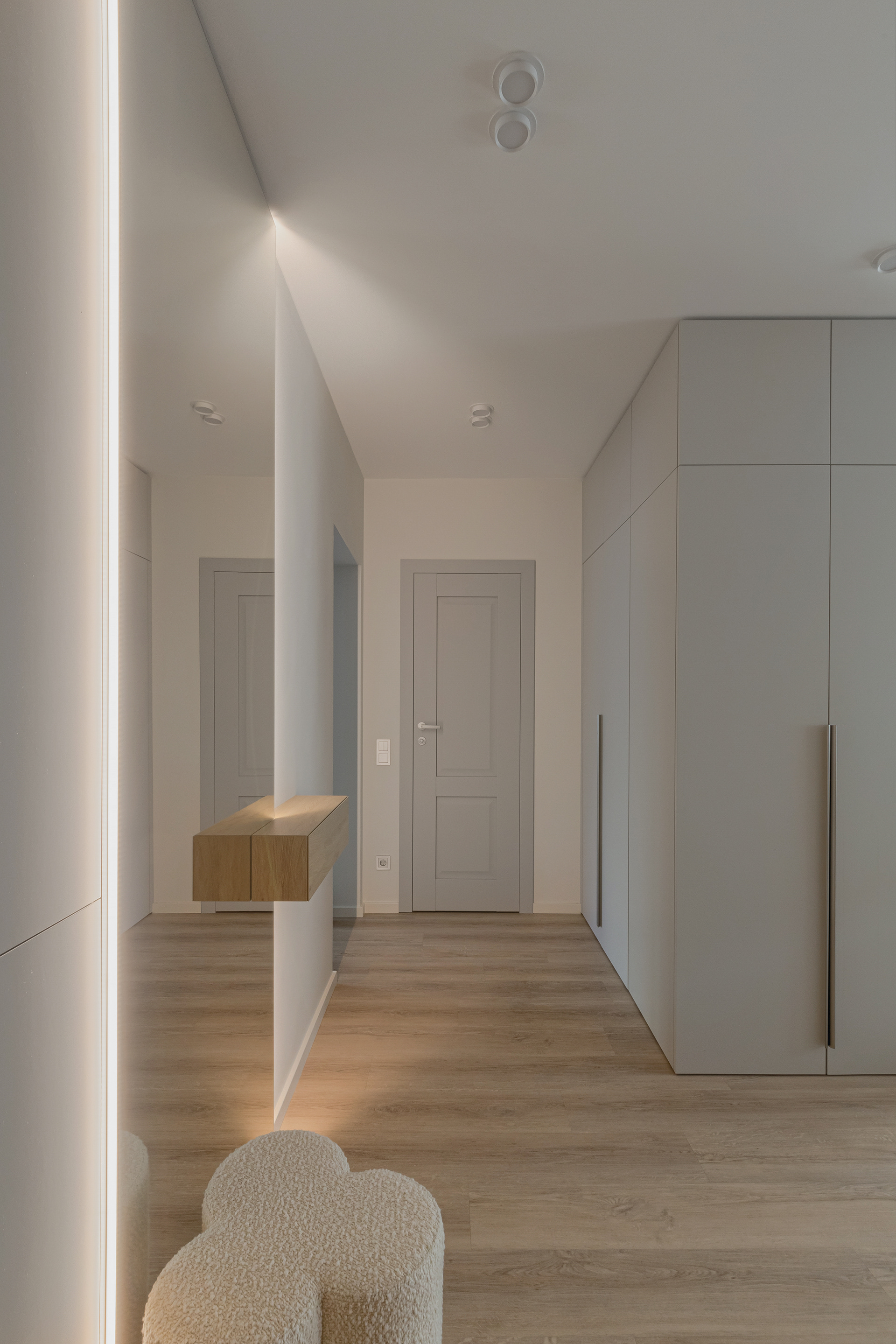 An Interior That Breathes: A Coastal Refuge in Palanga-25