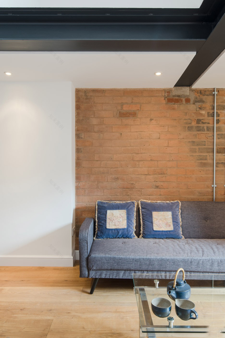 英国马厩变身的宜居工作室兼住宅-34