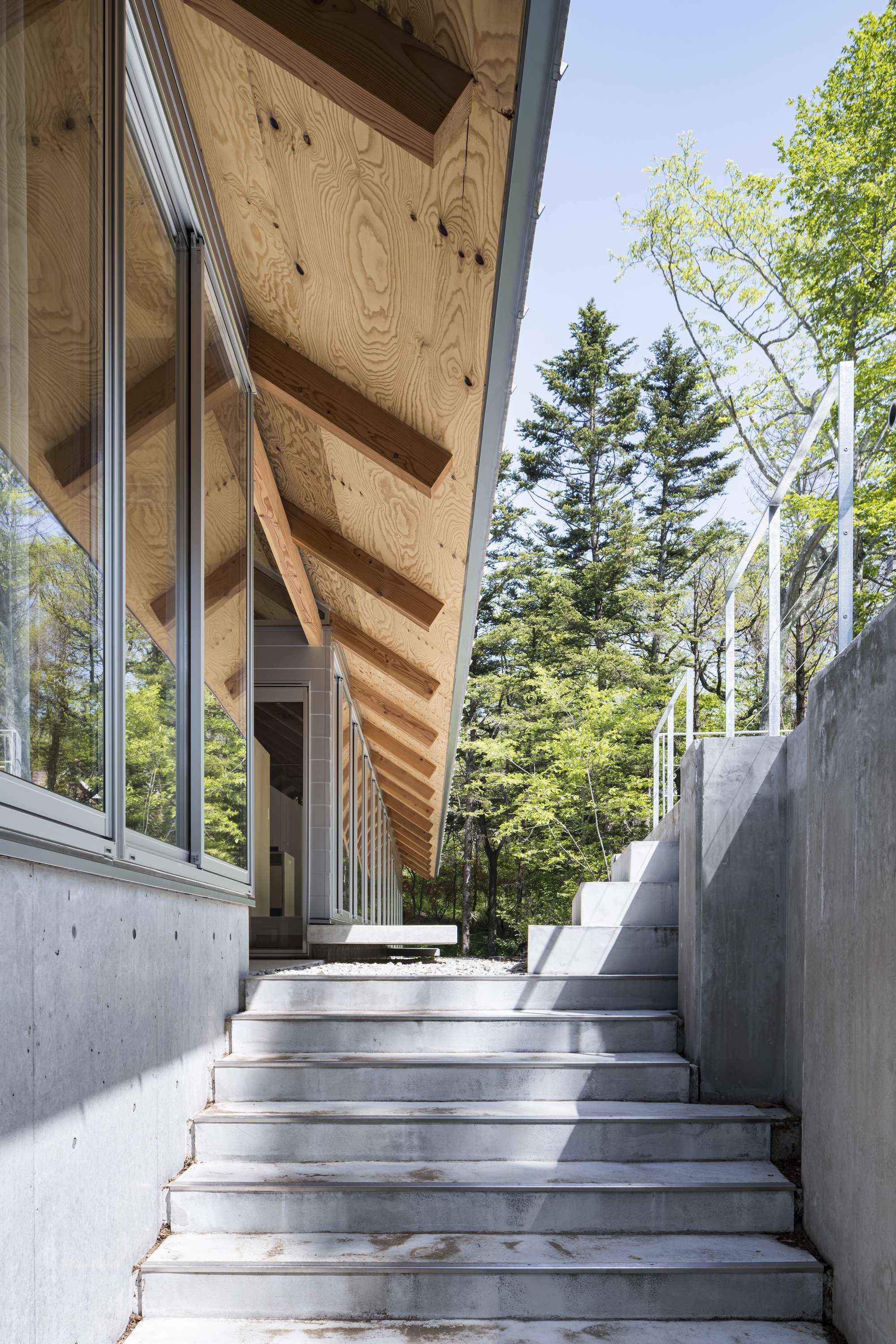 轻井泽别墅丨日本丨Takahiro Endo Architects Office-47