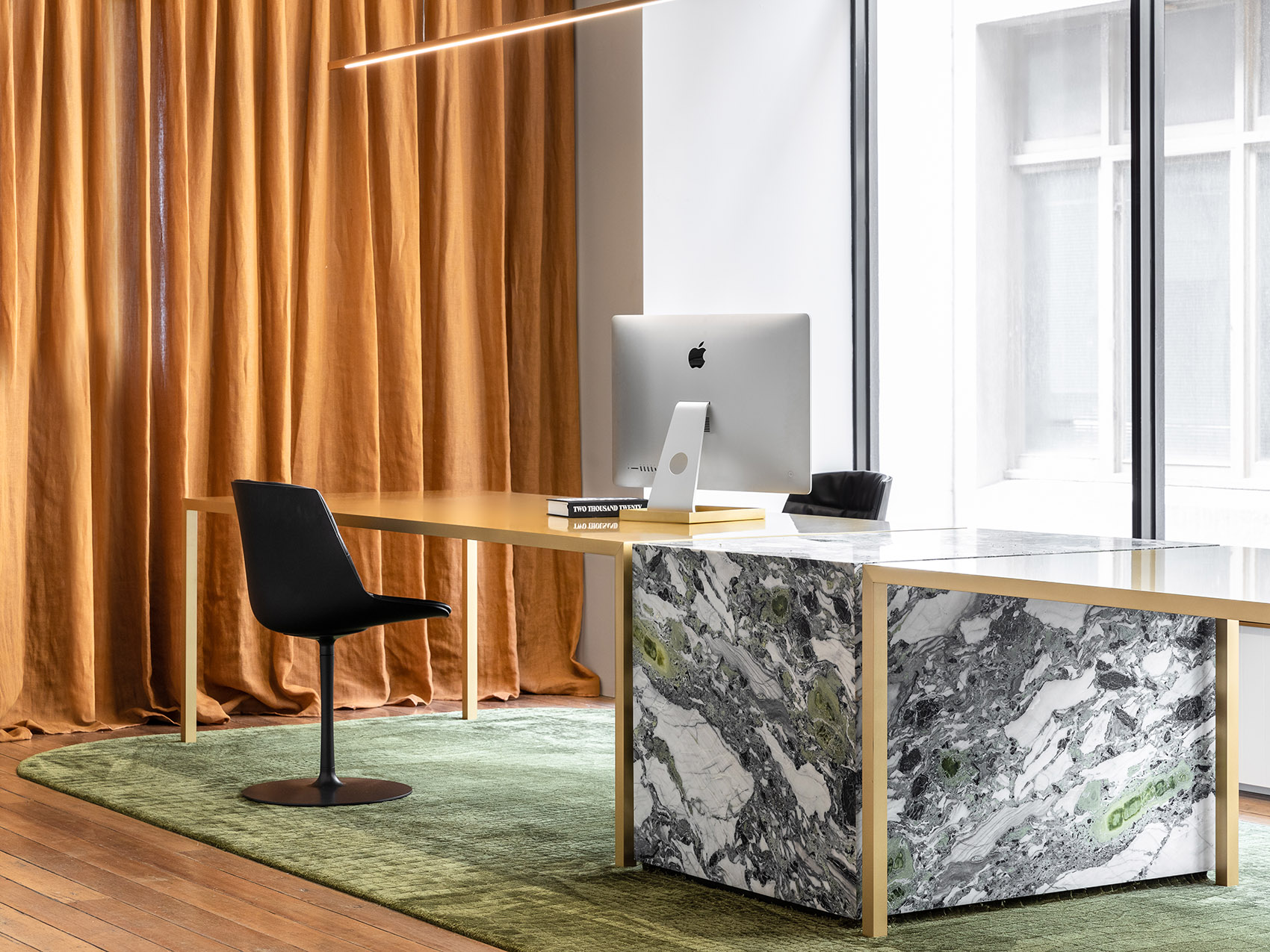 墨尔本 Rugs Carpet + Design 展销厅,定制设计打造优雅高端空间-17